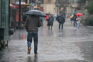 d89a8bb8-imagen-lluvia-900x600-61ba76cc0e8c2