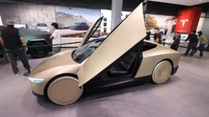 tesla-prepara-el-debut-del-cybercab-su-taxi-autonomo-sin-volante-ni-pedales-20260826-131242-tFdX-1200x675